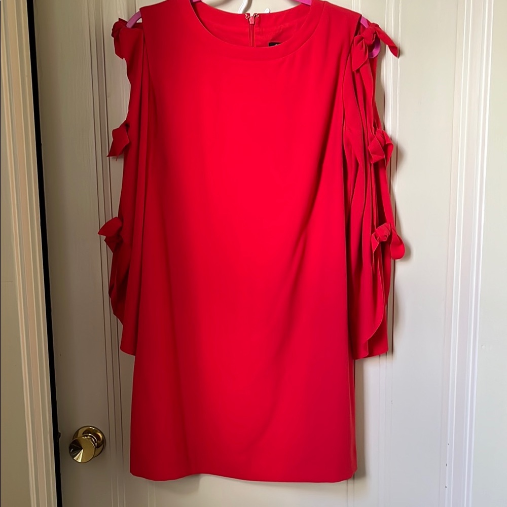 Tahari Dress Red Bows Cutouts Size 8P  Elegant Dress NWT